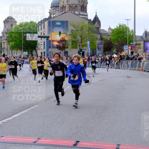25.04.2026 - Das Zehntel Tim E. http://msf.ph/oto/9568674 25.04.2026 08:54:41 Ziel 1201, 1216, 1346, 1433, 1459, 1742, 1743, 1873, 1922, 1937, 2219, 2224, 2225, 2234, 2639, 2649, 2723, 2730, 2733, 2763, 2813, 2822, 3089, 3096, 3146, 3173, 3201, 3258, 3294, 3305, 3306 meine-sportfotos.de