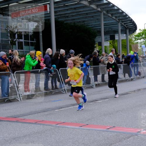 25.04.2026 - Das Zehntel Tim E. http://msf.ph/oto/9568688 25.04.2026 08:54:44 Ziel 1003, 1216, 1256, 1433, 1459, 1742, 1743, 1834, 1873, 1922, 1937, 2219, 2224, 2225, 2234, 2649, 2723, 2730, 2733, 2763, 2813, 2822, 3089, 3096, 3161, 3173, 3201, 3258, 3294, 3305, 3306, 3524, 4041 meine-sportfotos.de