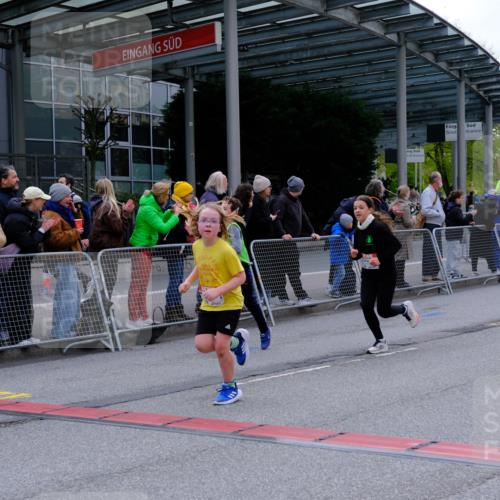 25.04.2026 - Das Zehntel Tim E. http://msf.ph/oto/9568691 25.04.2026 08:54:44 Ziel 1003, 1216, 1256, 1433, 1459, 1742, 1743, 1834, 1873, 1922, 1937, 2219, 2224, 2225, 2234, 2649, 2723, 2730, 2733, 2763, 2813, 2822, 3089, 3096, 3161, 3173, 3201, 3258, 3294, 3305, 3306, 3524, 4041 meine-sportfotos.de