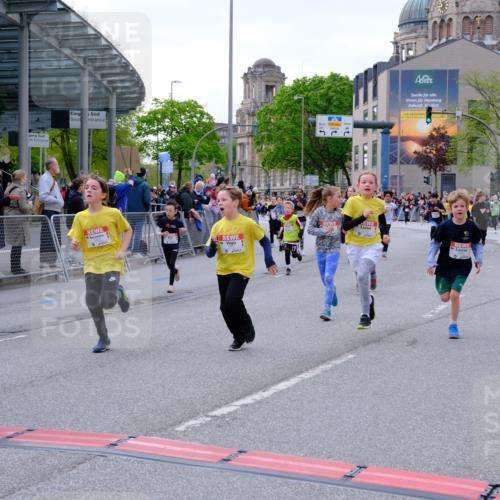 25.04.2026 - Das Zehntel Tim E. http://msf.ph/oto/9568693 25.04.2026 08:54:45 Ziel 1003, 1216, 1256, 1433, 1459, 1742, 1743, 1834, 1867, 1873, 1937, 2211, 2219, 2224, 2225, 2234, 2649, 2723, 2730, 2733, 2763, 2813, 2822, 3089, 3096, 3161, 3201, 3258, 3305, 3306, 3524, 3831, 4028, 4041 meine-sportfotos.de