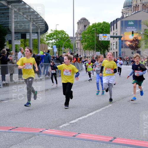 25.04.2026 - Das Zehntel Tim E. http://msf.ph/oto/9568695 25.04.2026 08:54:45 Ziel 1003, 1216, 1256, 1433, 1459, 1742, 1743, 1834, 1867, 1873, 1937, 2211, 2219, 2224, 2225, 2234, 2649, 2723, 2730, 2733, 2763, 2813, 2822, 3089, 3096, 3161, 3201, 3258, 3305, 3306, 3524, 3831, 4028, 4041 meine-sportfotos.de
