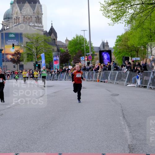 25.04.2026 - Das Zehntel Tim E. http://msf.ph/oto/9568710 25.04.2026 08:54:50 Ziel 1003, 1032, 1216, 1256, 1433, 1742, 1834, 1867, 2181, 2211, 2225, 2234, 2251, 2608, 2723, 2730, 2813, 2822, 2848, 3076, 3100, 3106, 3141, 3161, 3524, 3831, 3958, 4009, 4028, 4030, 4041 meine-sportfotos.de