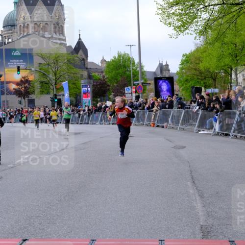 25.04.2026 - Das Zehntel Tim E. http://msf.ph/oto/9568712 25.04.2026 08:54:50 Ziel 1003, 1032, 1216, 1256, 1433, 1742, 1834, 1867, 2181, 2211, 2225, 2234, 2251, 2608, 2723, 2730, 2813, 2822, 2848, 3076, 3100, 3106, 3141, 3161, 3524, 3831, 3958, 4009, 4028, 4030, 4041 meine-sportfotos.de
