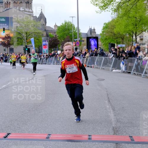 25.04.2026 - Das Zehntel Tim E. http://msf.ph/oto/9568716 25.04.2026 08:54:52 Ziel 1003, 1032, 1216, 1256, 1433, 1742, 1812, 1834, 1867, 2181, 2211, 2225, 2251, 2608, 2723, 2748, 2752, 2813, 2822, 2848, 3076, 3100, 3106, 3141, 3161, 3340, 3524, 3831, 3958, 4009, 4028, 4030, 4041 meine-sportfotos.de