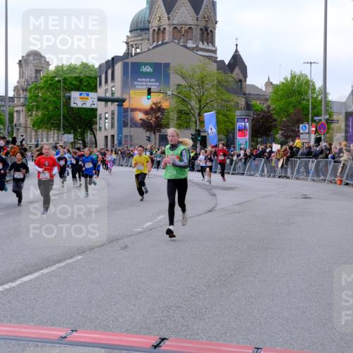25.04.2026 - Das Zehntel Tim E. http://msf.ph/oto/9568720 25.04.2026 08:54:54 Ziel 1003, 1032, 1256, 1266, 1300, 1812, 1834, 1867, 2181, 2211, 2251, 2608, 2633, 2748, 2752, 2848, 2962, 3076, 3100, 3106, 3141, 3161, 3340, 3379, 3524, 3783, 3831, 3958, 4009, 4028, 4030, 4041 meine-sportfotos.de
