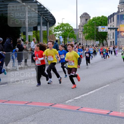25.04.2026 - Das Zehntel Tim E. http://msf.ph/oto/9568728 25.04.2026 08:54:57 Ziel 1032, 1266, 1300, 1340, 1812, 1867, 2039, 2047, 2181, 2211, 2251, 2608, 2633, 2748, 2752, 2848, 2962, 3049, 3053, 3076, 3100, 3106, 3141, 3340, 3379, 3506, 3731, 3756, 3760, 3783, 3831, 3958, 4009, 4028, 4030 meine-sportfotos.de