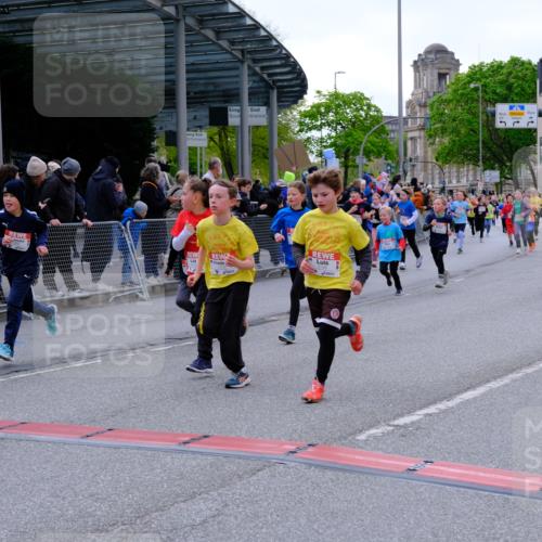 25.04.2026 - Das Zehntel Tim E. http://msf.ph/oto/9568730 25.04.2026 08:54:57 Ziel 1032, 1266, 1300, 1340, 1812, 1867, 2039, 2047, 2181, 2211, 2251, 2608, 2633, 2748, 2752, 2848, 2962, 3049, 3053, 3076, 3100, 3106, 3141, 3340, 3379, 3506, 3731, 3756, 3760, 3783, 3831, 3958, 4009, 4028, 4030 meine-sportfotos.de