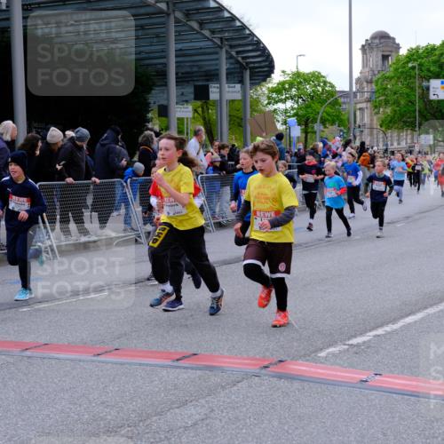 25.04.2026 - Das Zehntel Tim E. http://msf.ph/oto/9568731 25.04.2026 08:54:57 Ziel 1032, 1266, 1300, 1340, 1812, 1867, 2039, 2047, 2181, 2211, 2251, 2608, 2633, 2748, 2752, 2848, 2962, 3049, 3053, 3076, 3100, 3106, 3141, 3340, 3379, 3506, 3731, 3756, 3760, 3783, 3831, 3958, 4009, 4028, 4030 meine-sportfotos.de