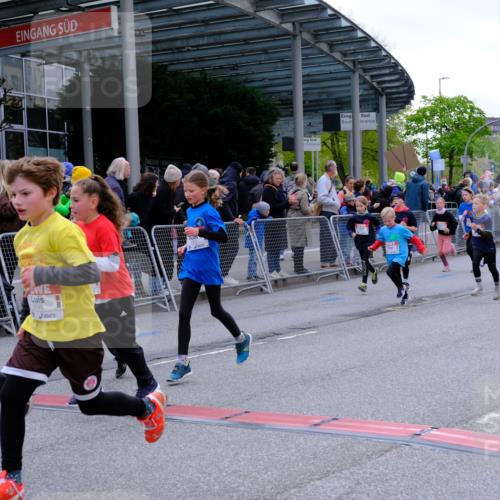 25.04.2026 - Das Zehntel Tim E. http://msf.ph/oto/9568733 25.04.2026 08:54:58 Ziel 1032, 1266, 1300, 1340, 1812, 2039, 2047, 2056, 2181, 2251, 2459, 2608, 2633, 2748, 2752, 2848, 2962, 3049, 3053, 3076, 3100, 3106, 3141, 3340, 3379, 3506, 3731, 3756, 3760, 3783, 3826, 3828, 3958, 4009, 4030 meine-sportfotos.de