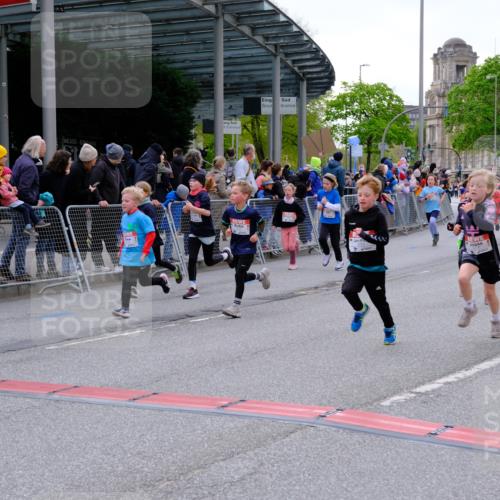 25.04.2026 - Das Zehntel Tim E. http://msf.ph/oto/9568738 25.04.2026 08:54:59 Ziel 1032, 1266, 1300, 1340, 1812, 2039, 2047, 2056, 2181, 2459, 2608, 2633, 2748, 2752, 2848, 2962, 3049, 3053, 3340, 3358, 3379, 3506, 3731, 3756, 3760, 3783, 3826, 3828, 3958, 4009 meine-sportfotos.de