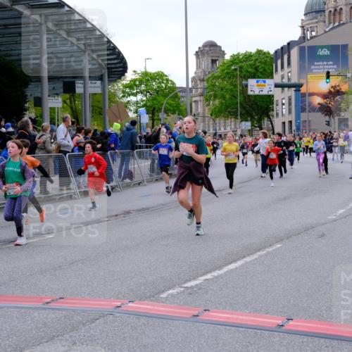 25.04.2026 - Das Zehntel Tim E. http://msf.ph/oto/9568750 25.04.2026 08:55:02 Ziel 1266, 1300, 1340, 1812, 2009, 2010, 2039, 2047, 2056, 2181, 2459, 2619, 2633, 2748, 2752, 2793, 2828, 2848, 2962, 3049, 3053, 3091, 3120, 3126, 3236, 3340, 3358, 3379, 3506, 3636, 3731, 3756, 3760, 3783, 3826, 3828, 4014 meine-sportfotos.de