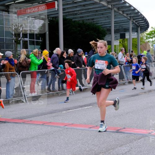25.04.2026 - Das Zehntel Tim E. http://msf.ph/oto/9568760 25.04.2026 08:55:03 Ziel 1160, 1266, 1300, 1340, 1812, 2009, 2010, 2039, 2047, 2056, 2459, 2619, 2633, 2748, 2752, 2793, 2828, 2962, 3049, 3053, 3091, 3120, 3126, 3236, 3247, 3340, 3358, 3379, 3506, 3636, 3731, 3756, 3760, 3783, 3826, 3828, 4014 meine-sportfotos.de