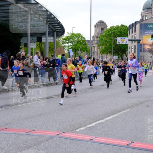 25.04.2026 - Das Zehntel Tim E. http://msf.ph/oto/9568762 25.04.2026 08:55:04 Ziel 1090, 1160, 1266, 1297, 1300, 1306, 1340, 1812, 2009, 2010, 2039, 2047, 2056, 2459, 2619, 2633, 2748, 2752, 2793, 2828, 2962, 3049, 3053, 3091, 3120, 3126, 3236, 3247, 3358, 3379, 3506, 3636, 3731, 3756, 3760, 3783, 3814, 3826, 3828, 3936, 4014 meine-sportfotos.de