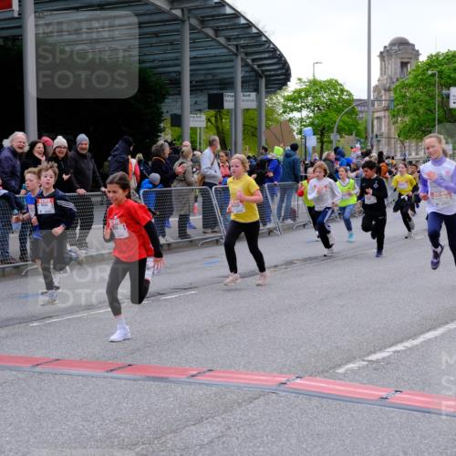 25.04.2026 - Das Zehntel Tim E. http://msf.ph/oto/9568768 25.04.2026 08:55:05 Ziel 1090, 1160, 1266, 1297, 1300, 1306, 1340, 1380, 1642, 2009, 2010, 2039, 2047, 2056, 2459, 2619, 2633, 2793, 2828, 2962, 3049, 3053, 3091, 3120, 3126, 3236, 3247, 3358, 3379, 3506, 3636, 3668, 3678, 3731, 3756, 3760, 3783, 3814, 3826, 3828, 3936, 4014 meine-sportfotos.de