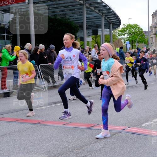 25.04.2026 - Das Zehntel Tim E. http://msf.ph/oto/9568776 25.04.2026 08:55:06 Ziel 1090, 1160, 1297, 1306, 1340, 1380, 1550, 1642, 2009, 2010, 2039, 2047, 2056, 2459, 2619, 2793, 2828, 3049, 3053, 3091, 3120, 3126, 3236, 3247, 3358, 3379, 3506, 3636, 3668, 3678, 3731, 3756, 3760, 3783, 3814, 3826, 3828, 3936, 4014 meine-sportfotos.de