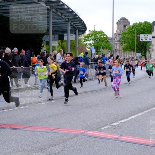 25.04.2026 - Das Zehntel Tim E. http://msf.ph/oto/9568779 25.04.2026 08:55:07 Ziel 1090, 1160, 1297, 1306, 1340, 1380, 1550, 1642, 1646, 1657, 1818, 2009, 2010, 2039, 2047, 2056, 2459, 2619, 2793, 2828, 3049, 3053, 3091, 3105, 3120, 3126, 3128, 3236, 3247, 3358, 3506, 3636, 3668, 3678, 3731, 3756, 3760, 3814, 3826, 3828, 3936, 4014 meine-sportfotos.de