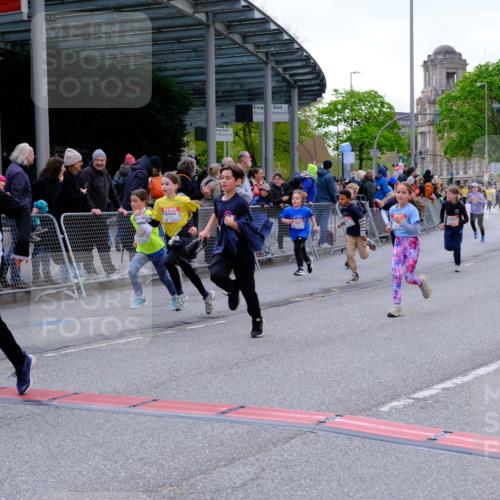 25.04.2026 - Das Zehntel Tim E. http://msf.ph/oto/9568781 25.04.2026 08:55:07 Ziel 1090, 1160, 1297, 1306, 1340, 1380, 1550, 1642, 1646, 1657, 1818, 2009, 2010, 2039, 2047, 2056, 2459, 2619, 2793, 2828, 3049, 3053, 3091, 3105, 3120, 3126, 3128, 3236, 3247, 3358, 3506, 3636, 3668, 3678, 3731, 3756, 3760, 3814, 3826, 3828, 3936, 4014 meine-sportfotos.de