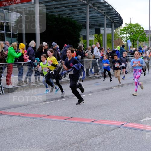 25.04.2026 - Das Zehntel Tim E. http://msf.ph/oto/9568784 25.04.2026 08:55:07 Ziel 1090, 1160, 1297, 1306, 1340, 1380, 1550, 1642, 1646, 1657, 1818, 2009, 2010, 2039, 2047, 2056, 2459, 2619, 2793, 2828, 3049, 3053, 3091, 3105, 3120, 3126, 3128, 3236, 3247, 3358, 3506, 3636, 3668, 3678, 3731, 3756, 3760, 3814, 3826, 3828, 3936, 4014 meine-sportfotos.de