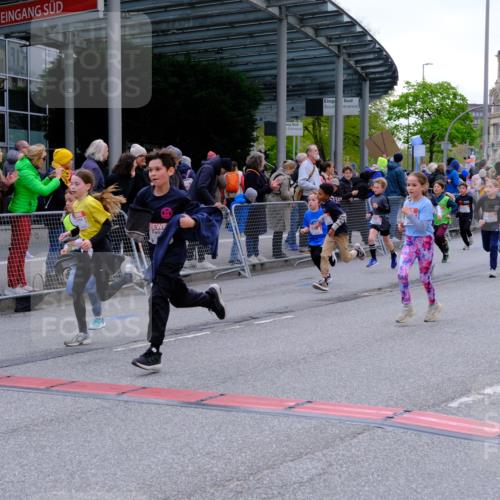 25.04.2026 - Das Zehntel Tim E. http://msf.ph/oto/9568786 25.04.2026 08:55:07 Ziel 1090, 1160, 1297, 1306, 1340, 1380, 1550, 1642, 1646, 1657, 1818, 2009, 2010, 2039, 2047, 2056, 2459, 2619, 2793, 2828, 3049, 3053, 3091, 3105, 3120, 3126, 3128, 3236, 3247, 3358, 3506, 3636, 3668, 3678, 3731, 3756, 3760, 3814, 3826, 3828, 3936, 4014 meine-sportfotos.de