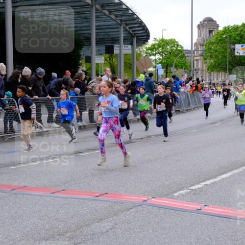 25.04.2026 - Das Zehntel Tim E. http://msf.ph/oto/9568789 25.04.2026 08:55:08 Ziel 1090, 1160, 1297, 1306, 1380, 1550, 1642, 1646, 1657, 1818, 2009, 2010, 2039, 2047, 2056, 2459, 2619, 2793, 2828, 3091, 3105, 3120, 3126, 3128, 3236, 3247, 3358, 3506, 3636, 3668, 3678, 3814, 3826, 3828, 3936, 4014 meine-sportfotos.de