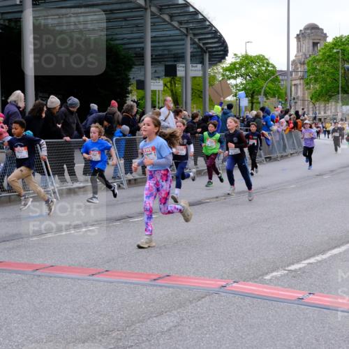 25.04.2026 - Das Zehntel Tim E. http://msf.ph/oto/9568790 25.04.2026 08:55:08 Ziel 1090, 1160, 1297, 1306, 1380, 1550, 1642, 1646, 1657, 1818, 2009, 2010, 2039, 2047, 2056, 2459, 2619, 2793, 2828, 3091, 3105, 3120, 3126, 3128, 3236, 3247, 3358, 3506, 3636, 3668, 3678, 3814, 3826, 3828, 3936, 4014 meine-sportfotos.de