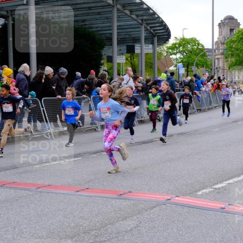 25.04.2026 - Das Zehntel Tim E. http://msf.ph/oto/9568791 25.04.2026 08:55:08 Ziel 1090, 1160, 1297, 1306, 1380, 1550, 1642, 1646, 1657, 1818, 2009, 2010, 2039, 2047, 2056, 2459, 2619, 2793, 2828, 3091, 3105, 3120, 3126, 3128, 3236, 3247, 3358, 3506, 3636, 3668, 3678, 3814, 3826, 3828, 3936, 4014 meine-sportfotos.de