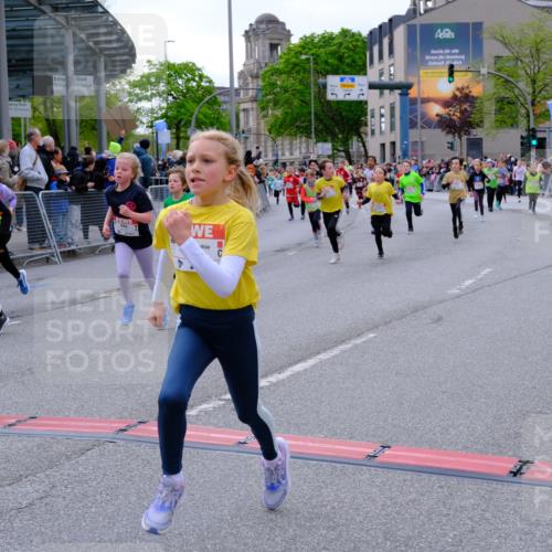 25.04.2026 - Das Zehntel Tim E. http://msf.ph/oto/9568803 25.04.2026 08:55:11 Ziel 1090, 1160, 1297, 1306, 1380, 1517, 1550, 1642, 1646, 1657, 1818, 2009, 2010, 2439, 2619, 2711, 2718, 2793, 2828, 3091, 3105, 3120, 3126, 3128, 3236, 3247, 3313, 3358, 3544, 3636, 3668, 3678, 3721, 3814, 3936, 3964, 4014 meine-sportfotos.de