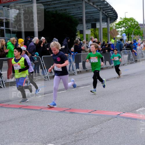 25.04.2026 - Das Zehntel Tim E. http://msf.ph/oto/9568807 25.04.2026 08:55:12 Ziel 1045, 1090, 1160, 1297, 1306, 1380, 1517, 1550, 1642, 1646, 1657, 1818, 2009, 2010, 2439, 2619, 2650, 2711, 2718, 2793, 2828, 3091, 3105, 3120, 3126, 3128, 3236, 3247, 3313, 3544, 3636, 3668, 3678, 3721, 3814, 3936, 3964, 4014 meine-sportfotos.de