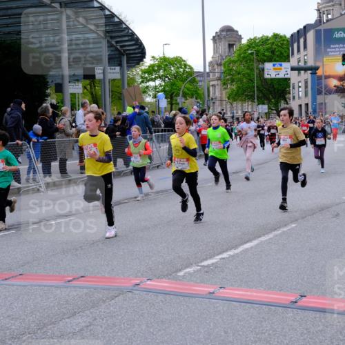 25.04.2026 - Das Zehntel Tim E. http://msf.ph/oto/9568813 25.04.2026 08:55:13 Ziel 1038, 1045, 1090, 1160, 1297, 1304, 1306, 1380, 1381, 1517, 1550, 1642, 1646, 1657, 1818, 2009, 2010, 2439, 2584, 2650, 2711, 2718, 2793, 2828, 3091, 3105, 3128, 3145, 3236, 3247, 3313, 3544, 3636, 3668, 3678, 3721, 3814, 3936, 3964, 4014 meine-sportfotos.de
