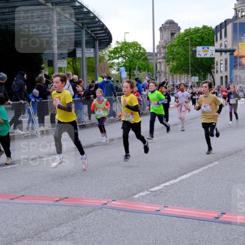 25.04.2026 - Das Zehntel Tim E. http://msf.ph/oto/9568814 25.04.2026 08:55:13 Ziel 1038, 1045, 1090, 1160, 1297, 1304, 1306, 1380, 1381, 1517, 1550, 1642, 1646, 1657, 1818, 2009, 2010, 2439, 2584, 2650, 2711, 2718, 2793, 2828, 3091, 3105, 3128, 3145, 3236, 3247, 3313, 3544, 3636, 3668, 3678, 3721, 3814, 3936, 3964, 4014 meine-sportfotos.de