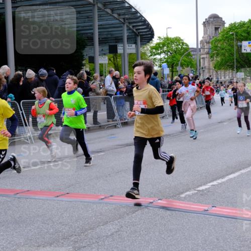25.04.2026 - Das Zehntel Tim E. http://msf.ph/oto/9568821 25.04.2026 08:55:14 Ziel 1038, 1045, 1090, 1160, 1297, 1304, 1306, 1380, 1381, 1517, 1550, 1565, 1642, 1646, 1657, 1818, 2009, 2010, 2439, 2584, 2650, 2682, 2711, 2718, 2828, 3091, 3105, 3128, 3145, 3236, 3247, 3313, 3544, 3668, 3678, 3721, 3814, 3936, 3964 meine-sportfotos.de