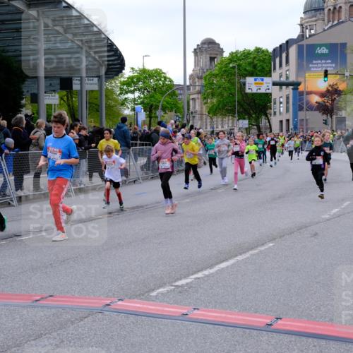 25.04.2026 - Das Zehntel Tim E. http://msf.ph/oto/9568854 25.04.2026 08:55:22 Ziel 1038, 1045, 1050, 1056, 1070, 1304, 1381, 1517, 1565, 1614, 1975, 2037, 2071, 2171, 2584, 2650, 2682, 2769, 2780, 3062, 3145, 3237, 3313, 3445, 3516, 3544, 3893, 3964, 3980, 4006 meine-sportfotos.de