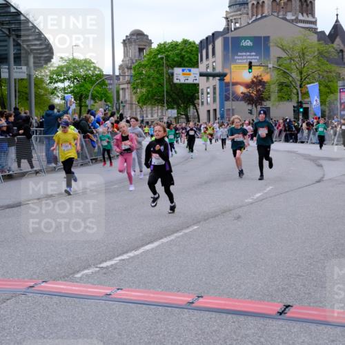 25.04.2026 - Das Zehntel Tim E. http://msf.ph/oto/9568856 25.04.2026 08:55:23 Ziel 1038, 1045, 1050, 1056, 1070, 1304, 1381, 1565, 1614, 1875, 1975, 2037, 2071, 2171, 2387, 2584, 2650, 2682, 2769, 2780, 3062, 3145, 3237, 3445, 3516, 3544, 3893, 3895, 3964, 3980, 4006 meine-sportfotos.de
