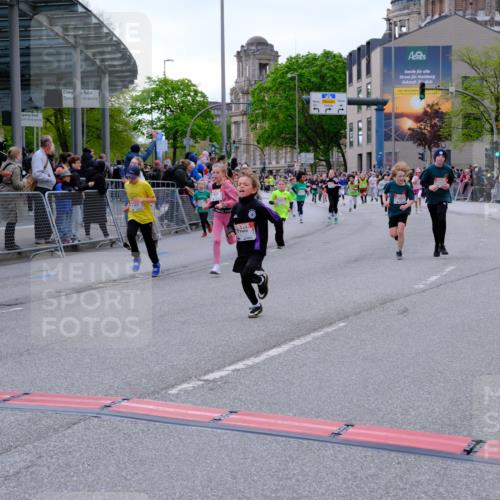 25.04.2026 - Das Zehntel Tim E. http://msf.ph/oto/9568858 25.04.2026 08:55:23 Ziel 1038, 1045, 1050, 1056, 1070, 1304, 1381, 1565, 1614, 1875, 1975, 2037, 2071, 2171, 2387, 2584, 2650, 2682, 2769, 2780, 3062, 3145, 3237, 3445, 3516, 3544, 3893, 3895, 3964, 3980, 4006 meine-sportfotos.de