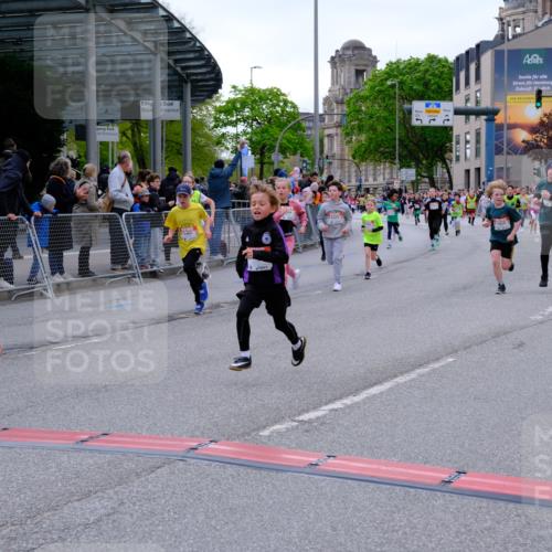 25.04.2026 - Das Zehntel Tim E. http://msf.ph/oto/9568861 25.04.2026 08:55:24 Ziel 1038, 1045, 1050, 1056, 1070, 1304, 1381, 1565, 1614, 1875, 1975, 2037, 2071, 2171, 2387, 2398, 2584, 2650, 2682, 2769, 2780, 3062, 3145, 3237, 3445, 3516, 3893, 3895, 3980, 4006, 4035 meine-sportfotos.de