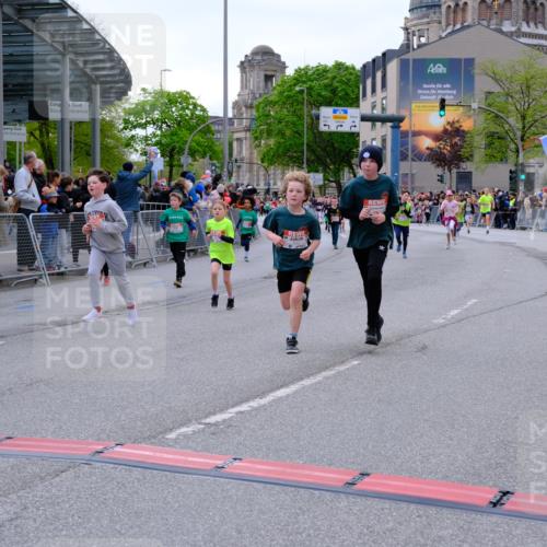 25.04.2026 - Das Zehntel Tim E. http://msf.ph/oto/9568868 25.04.2026 08:55:25 Ziel 1038, 1050, 1056, 1070, 1304, 1381, 1565, 1614, 1875, 1975, 2037, 2071, 2171, 2384, 2387, 2398, 2584, 2682, 2769, 2780, 3062, 3145, 3228, 3237, 3445, 3516, 3893, 3895, 3980, 4006, 4035 meine-sportfotos.de