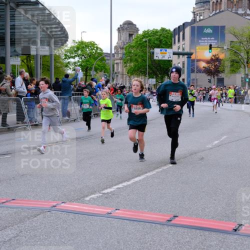 25.04.2026 - Das Zehntel Tim E. http://msf.ph/oto/9568869 25.04.2026 08:55:25 Ziel 1038, 1050, 1056, 1070, 1304, 1381, 1565, 1614, 1875, 1975, 2037, 2071, 2171, 2384, 2387, 2398, 2584, 2682, 2769, 2780, 3062, 3145, 3228, 3237, 3445, 3516, 3893, 3895, 3980, 4006, 4035 meine-sportfotos.de