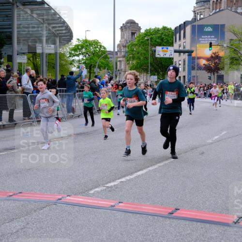 25.04.2026 - Das Zehntel Tim E. http://msf.ph/oto/9568870 25.04.2026 08:55:25 Ziel 1038, 1050, 1056, 1070, 1304, 1381, 1565, 1614, 1875, 1975, 2037, 2071, 2171, 2384, 2387, 2398, 2584, 2682, 2769, 2780, 3062, 3145, 3228, 3237, 3445, 3516, 3893, 3895, 3980, 4006, 4035 meine-sportfotos.de
