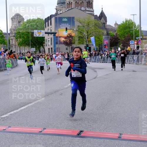 25.04.2026 - Das Zehntel Tim E. http://msf.ph/oto/9568881 25.04.2026 08:55:28 Ziel 1050, 1056, 1070, 1123, 1424, 1875, 1975, 2037, 2071, 2171, 2384, 2387, 2398, 2494, 2527, 2769, 2780, 2964, 3062, 3228, 3237, 3275, 3445, 3516, 3757, 3875, 3893, 3895, 3980, 4006, 4035 meine-sportfotos.de