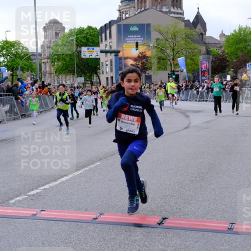 25.04.2026 - Das Zehntel Tim E. http://msf.ph/oto/9568884 25.04.2026 08:55:28 Ziel 1050, 1056, 1070, 1123, 1424, 1875, 1975, 2037, 2071, 2171, 2384, 2387, 2398, 2494, 2527, 2769, 2780, 2964, 3062, 3228, 3237, 3275, 3445, 3516, 3757, 3875, 3893, 3895, 3980, 4006, 4035 meine-sportfotos.de
