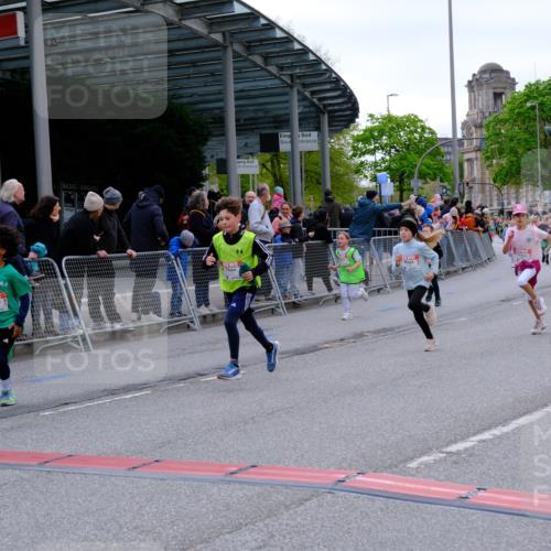 25.04.2026 - Das Zehntel Tim E. http://msf.ph/oto/9568888 25.04.2026 08:55:30 Ziel 1050, 1056, 1070, 1123, 1365, 1388, 1424, 1875, 1898, 2002, 2037, 2071, 2171, 2319, 2384, 2387, 2398, 2494, 2527, 2769, 2780, 2964, 3228, 3237, 3275, 3445, 3516, 3757, 3875, 3893, 3895, 3980, 4006, 4035 meine-sportfotos.de