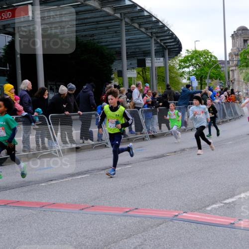 25.04.2026 - Das Zehntel Tim E. http://msf.ph/oto/9568889 25.04.2026 08:55:30 Ziel 1050, 1056, 1070, 1123, 1365, 1388, 1424, 1875, 1898, 2002, 2037, 2071, 2171, 2319, 2384, 2387, 2398, 2494, 2527, 2769, 2780, 2964, 3228, 3237, 3275, 3445, 3516, 3757, 3875, 3893, 3895, 3980, 4006, 4035 meine-sportfotos.de