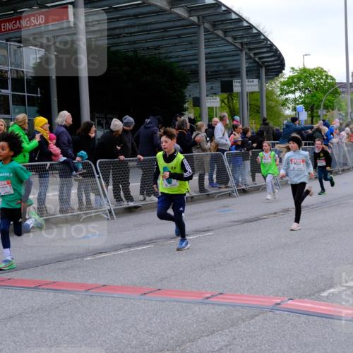 25.04.2026 - Das Zehntel Tim E. http://msf.ph/oto/9568890 25.04.2026 08:55:30 Ziel 1050, 1056, 1070, 1123, 1365, 1388, 1424, 1875, 1898, 2002, 2037, 2071, 2171, 2319, 2384, 2387, 2398, 2494, 2527, 2769, 2780, 2964, 3228, 3237, 3275, 3445, 3516, 3757, 3875, 3893, 3895, 3980, 4006, 4035 meine-sportfotos.de