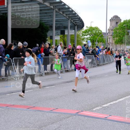 25.04.2026 - Das Zehntel Tim E. http://msf.ph/oto/9568896 25.04.2026 08:55:31 Ziel 1070, 1123, 1365, 1388, 1424, 1875, 1898, 2002, 2037, 2071, 2171, 2319, 2384, 2387, 2398, 2494, 2527, 2769, 2780, 2869, 2964, 3228, 3237, 3275, 3445, 3536, 3757, 3875, 3895, 3980, 4006, 4035 meine-sportfotos.de