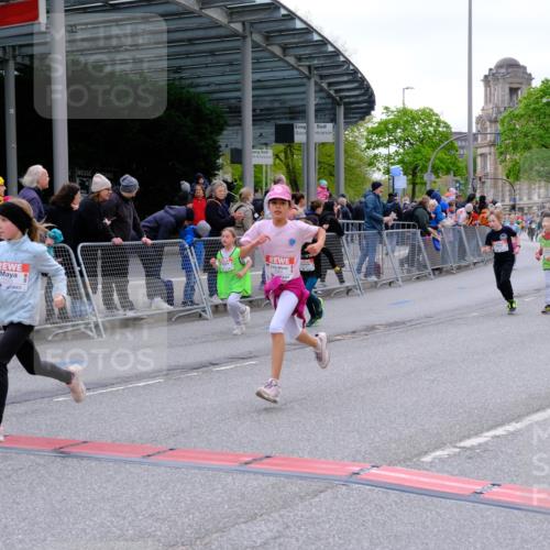 25.04.2026 - Das Zehntel Tim E. http://msf.ph/oto/9568899 25.04.2026 08:55:31 Ziel 1070, 1123, 1365, 1388, 1424, 1875, 1898, 2002, 2037, 2071, 2171, 2319, 2384, 2387, 2398, 2494, 2527, 2769, 2780, 2869, 2964, 3228, 3237, 3275, 3445, 3536, 3757, 3875, 3895, 3980, 4006, 4035 meine-sportfotos.de