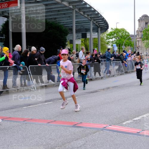 25.04.2026 - Das Zehntel Tim E. http://msf.ph/oto/9568901 25.04.2026 08:55:31 Ziel 1070, 1123, 1365, 1388, 1424, 1875, 1898, 2002, 2037, 2071, 2171, 2319, 2384, 2387, 2398, 2494, 2527, 2769, 2780, 2869, 2964, 3228, 3237, 3275, 3445, 3536, 3757, 3875, 3895, 3980, 4006, 4035 meine-sportfotos.de