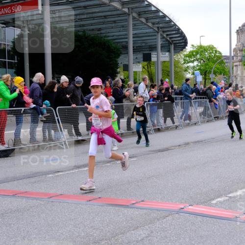 25.04.2026 - Das Zehntel Tim E. http://msf.ph/oto/9568902 25.04.2026 08:55:31 Ziel 1070, 1123, 1365, 1388, 1424, 1875, 1898, 2002, 2037, 2071, 2171, 2319, 2384, 2387, 2398, 2494, 2527, 2769, 2780, 2869, 2964, 3228, 3237, 3275, 3445, 3536, 3757, 3875, 3895, 3980, 4006, 4035 meine-sportfotos.de