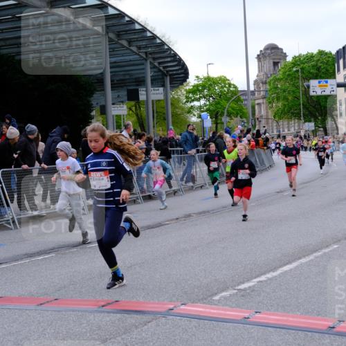 25.04.2026 - Das Zehntel Tim E. http://msf.ph/oto/9568917 25.04.2026 08:55:35 Ziel 1123, 1365, 1388, 1424, 1875, 1898, 2002, 2196, 2207, 2319, 2384, 2387, 2398, 2494, 2527, 2869, 2928, 2964, 3002, 3080, 3101, 3228, 3234, 3275, 3536, 3757, 3875, 3895, 4035 meine-sportfotos.de