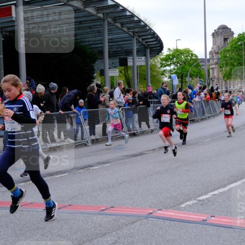 25.04.2026 - Das Zehntel Tim E. http://msf.ph/oto/9568921 25.04.2026 08:55:35 Ziel 1123, 1365, 1388, 1424, 1875, 1898, 2002, 2196, 2207, 2319, 2384, 2387, 2398, 2494, 2527, 2869, 2928, 2964, 3002, 3080, 3101, 3228, 3234, 3275, 3536, 3757, 3875, 3895, 4035 meine-sportfotos.de