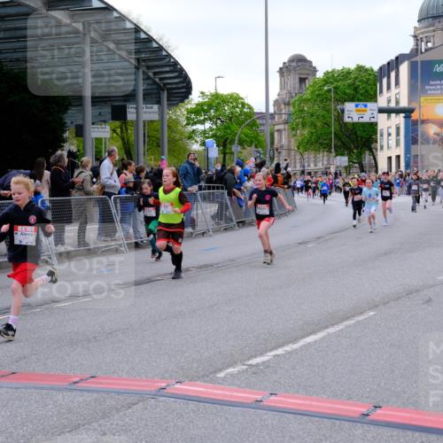 25.04.2026 - Das Zehntel Tim E. http://msf.ph/oto/9568923 25.04.2026 08:55:36 Ziel 1008, 1123, 1155, 1365, 1388, 1424, 1828, 1877, 1898, 2002, 2196, 2207, 2319, 2384, 2398, 2494, 2527, 2869, 2928, 2964, 3002, 3080, 3101, 3228, 3234, 3275, 3536, 3757, 3875, 4035 meine-sportfotos.de